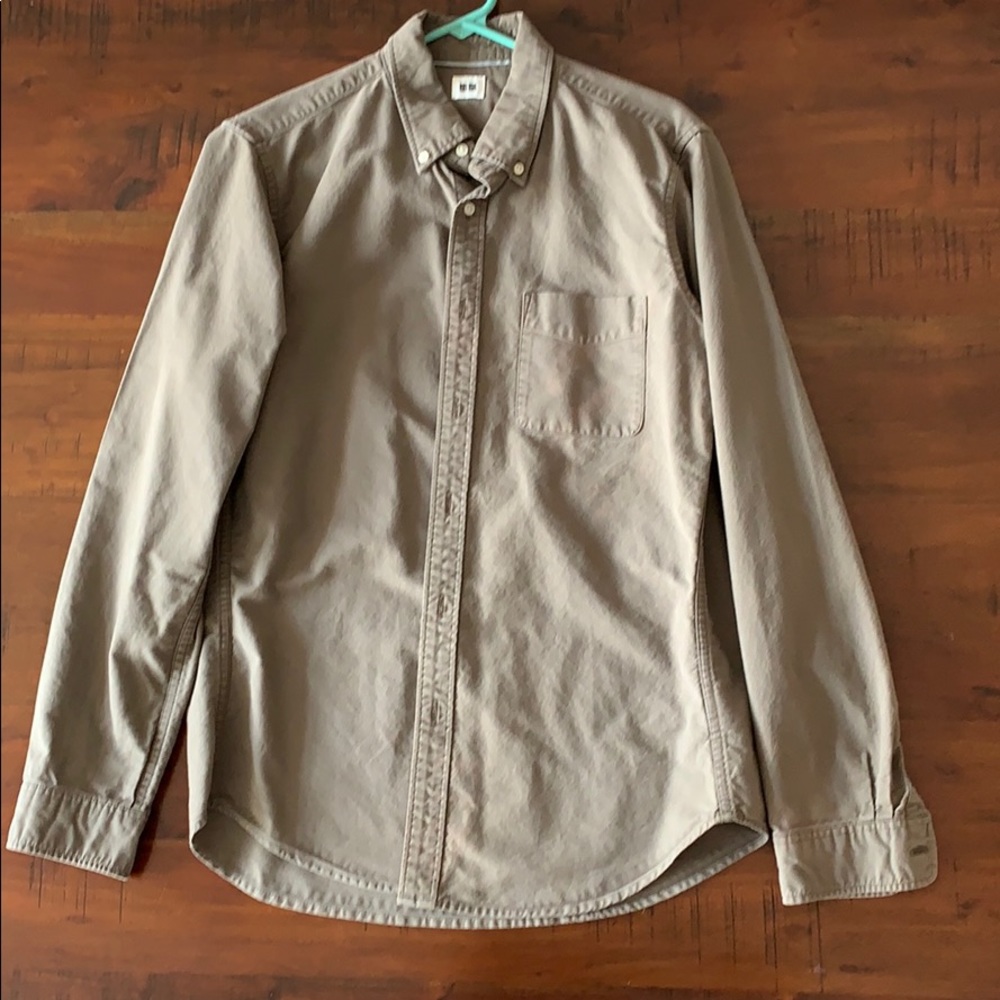 Uniqlo Men’s Green Button Down Shirt | M